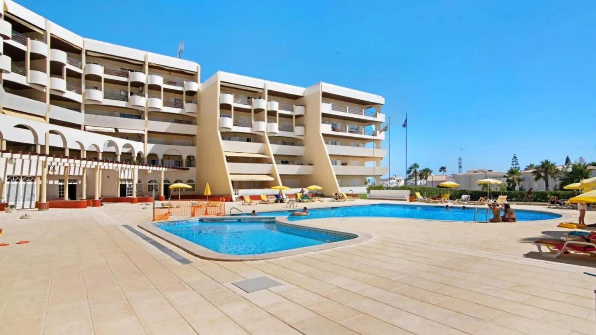 Ground Floor Palmeira Villa With Pool Albufeira Apartment